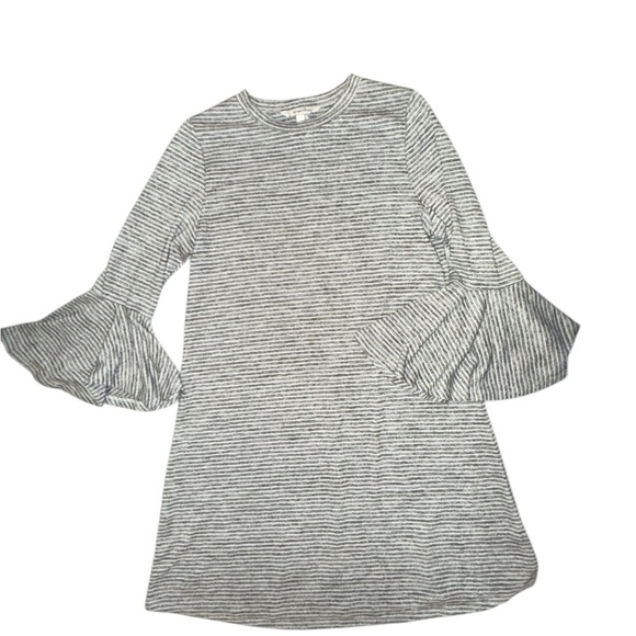 Speechless Bell Sleeve Dress - Picture 1 of 11